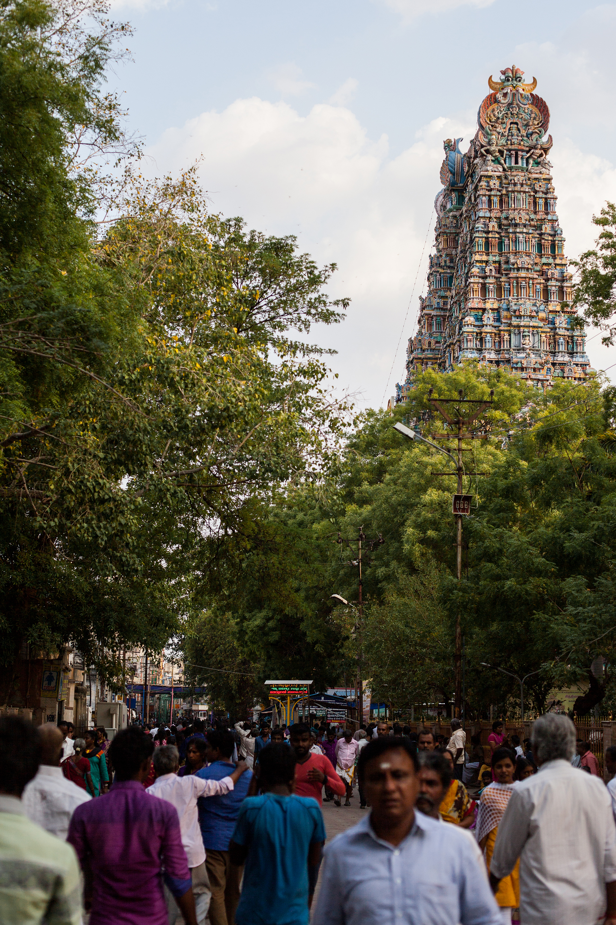 Meenaskshi temple in Madurai and its crowd