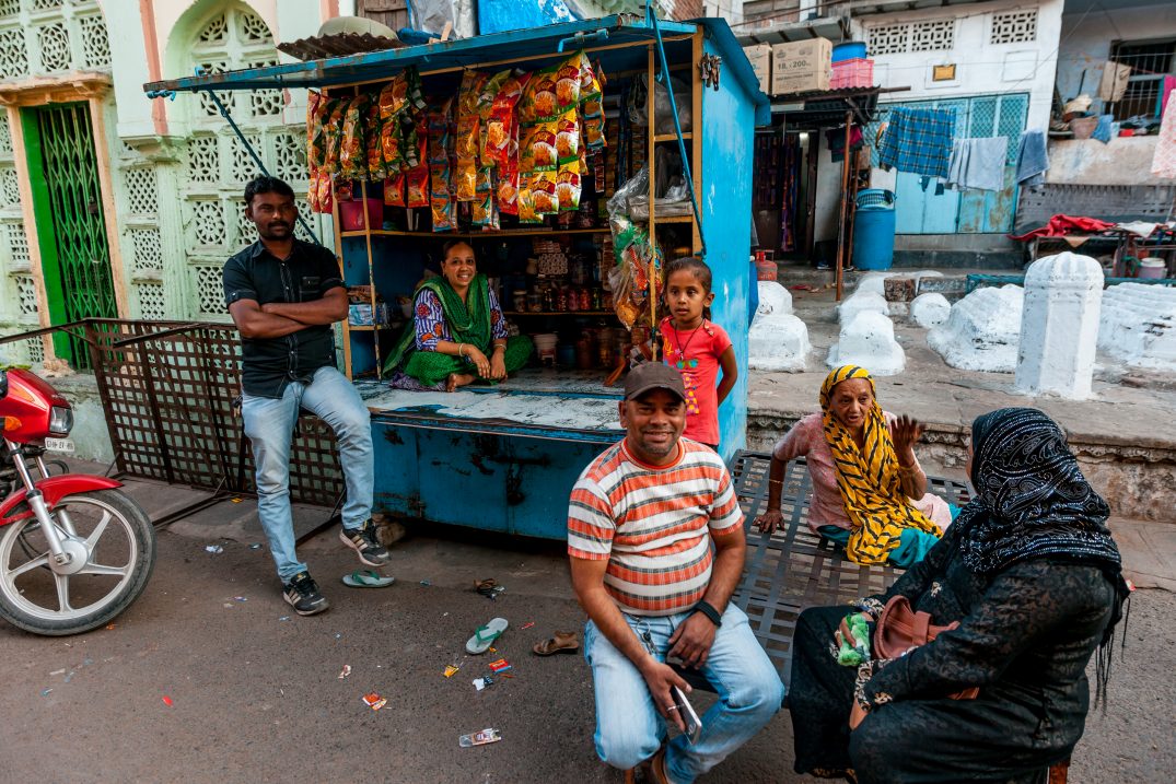 Village life on the tombs...